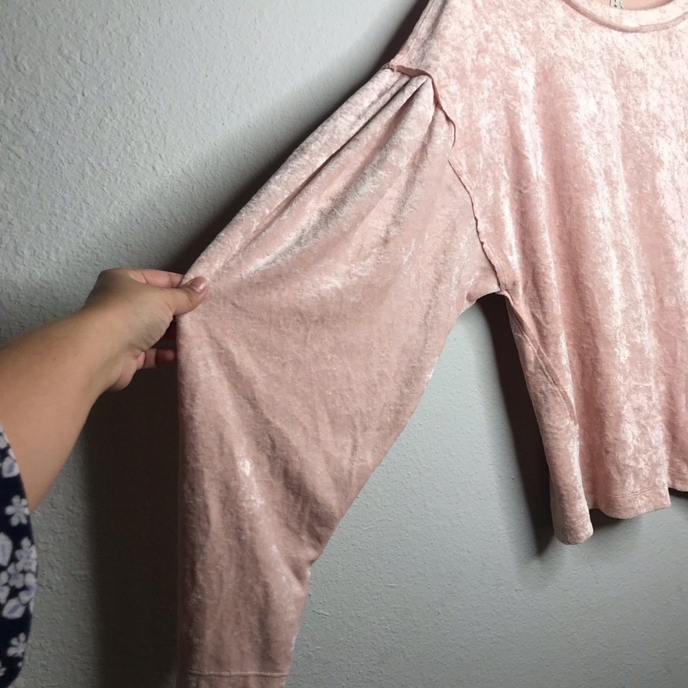 SOLD* FREE PEOPLE pink crushed velvet sweatshirt - Picture 5 of 8